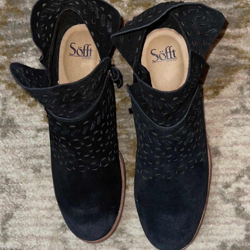 Söfft Leather/Suede booties, size 11M.